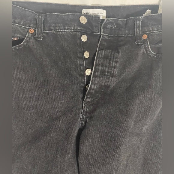 Zara Jean - Picture 2 of 2